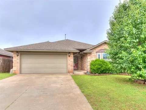 2350 Shell Dr, Midwest City, OK 73130