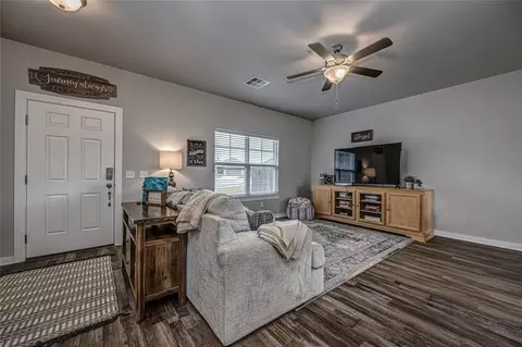 14201 Athens Ln, Yukon, OK 73099 photo 5