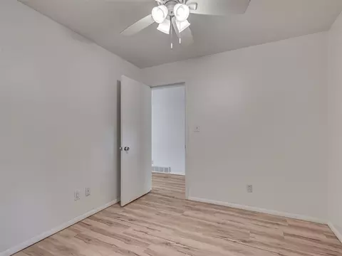 Bedroom - 39 E 21st St, Edmond, OK 73013 photo 10 of 10
