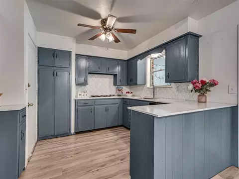 Kitchen - 39 E 21st St, Edmond, OK 73013 photo 1 of 3