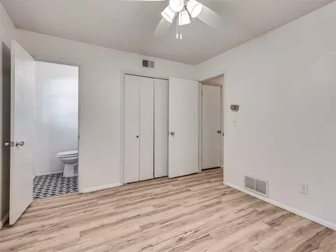 Bedroom - 39 E 21st St, Edmond, OK 73013 photo 3 of 10