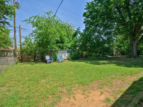 Exterior - 39 E 21st St, Edmond, OK 73013 photo 8 of 8