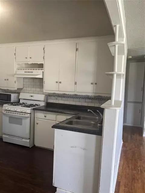430 E Gray St, Norman, OK 73071 photo 6