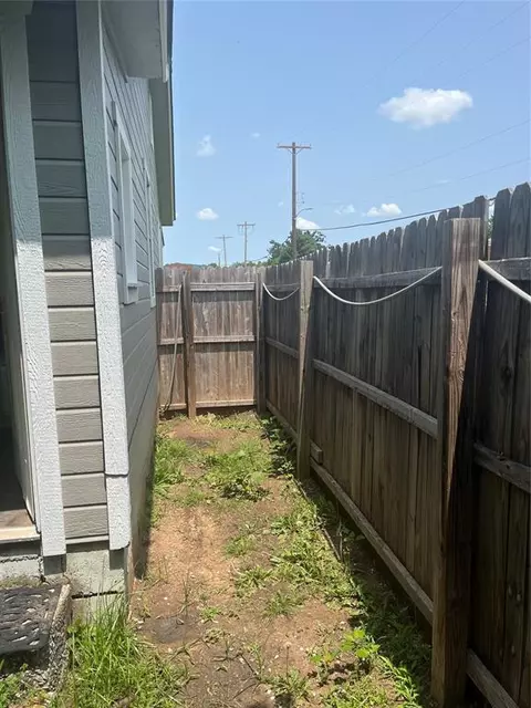 430 E Gray St, Norman, OK 73071 photo 23