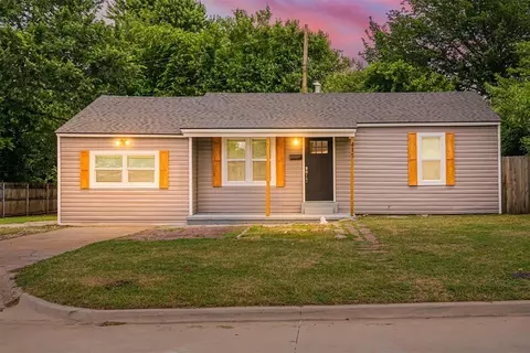 417 Russell Dr, Midwest City, OK 73110