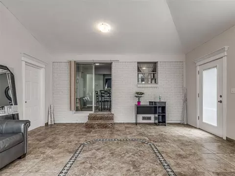 8930 E 33rd Pl, Tulsa, OK 74145 photo 9
