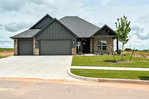 10417 SW 49th St, Mustang, OK 73064