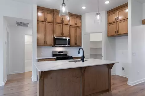 Kitchen - 15804 Switchgrass Pl, Moore, OK 73170 photo 4 of 4