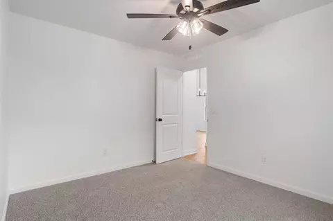 Bedroom - 15804 Switchgrass Pl, Moore, OK 73170 photo 4 of 7