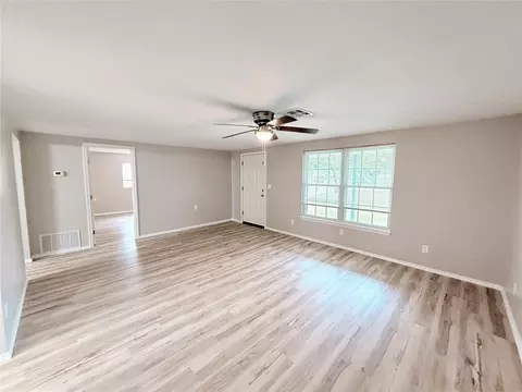 402 E 6th St, Amber, OK 73004 photo 6