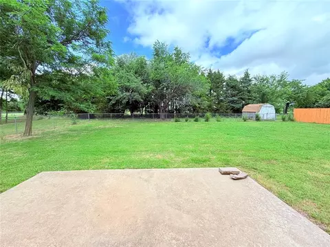 402 E 6th St, Amber, OK 73004 photo 33