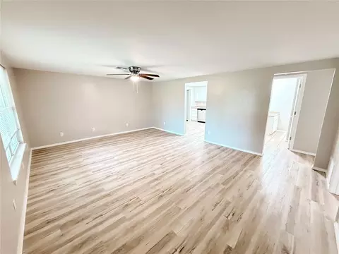 402 E 6th St, Amber, OK 73004 photo 8