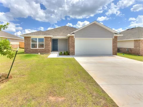 1208 E Stetson Ln, Mustang, OK 73064