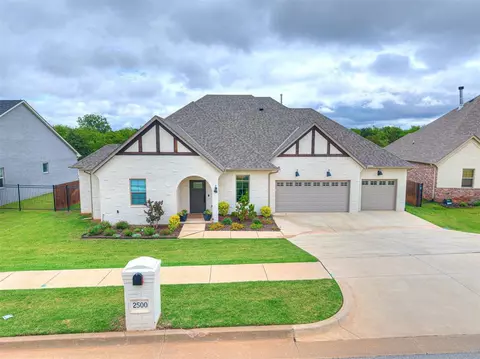 2500 Rumble Ln, Edmond, OK 73034
