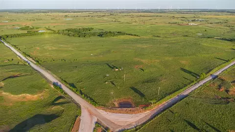 18992 NE County Line Rd, Crescent, OK 73028