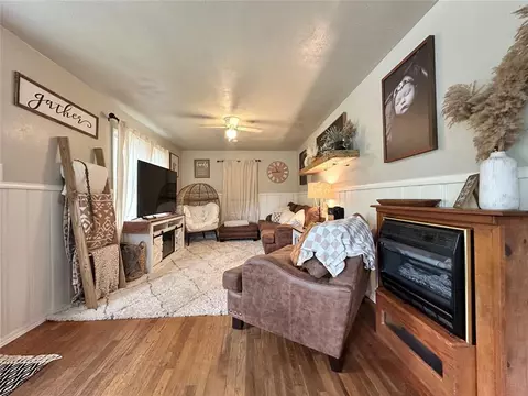 422 E 11th St, Prague, OK 74864 photo 7