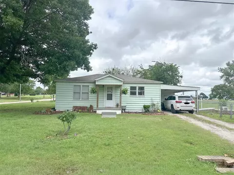 422 E 11th St, Prague, OK 74864 photo 2