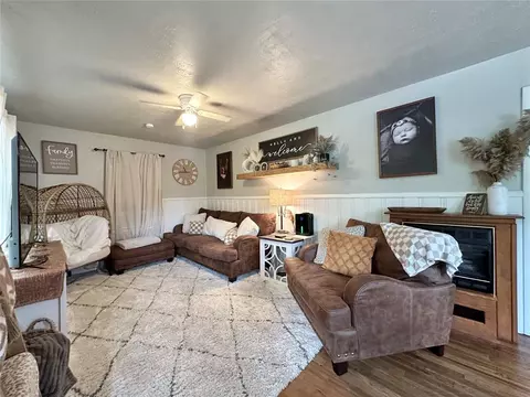 422 E 11th St, Prague, OK 74864 photo 6