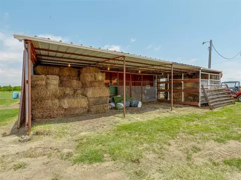Undisclosed, Tuttle, OK 73089 photo 32