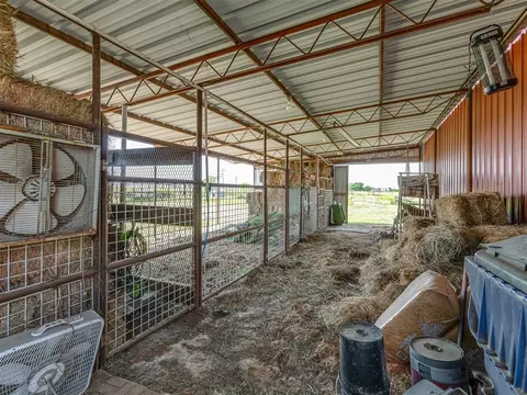 Undisclosed, Tuttle, OK 73089 photo 30