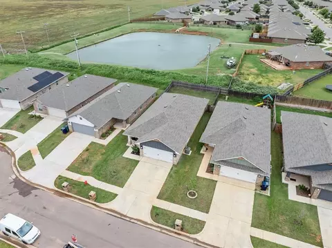 19908 Taggert Dr, Edmond, OK 73012 photo 8