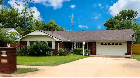 2000 Meadowbrook St, Ponca City, OK 74604