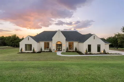 10113 Jaeman Way, Oklahoma City, OK 73173