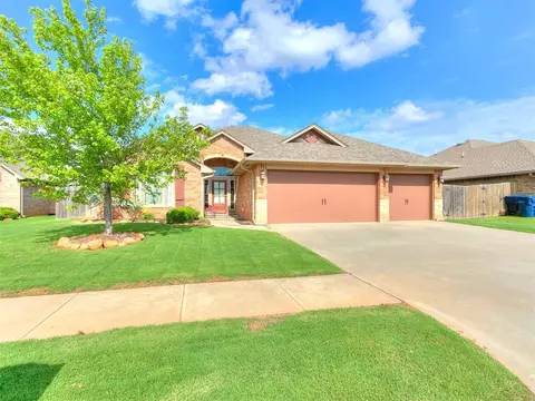 15508 Homecoming Dr, Edmond, OK 73013