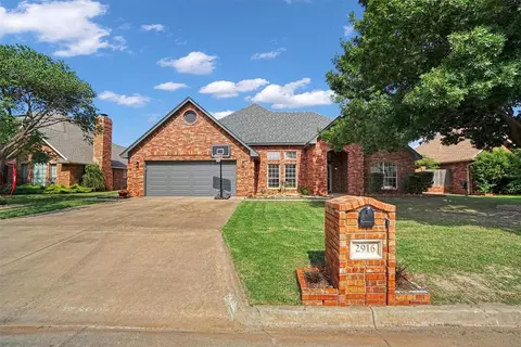 2916 Learly Ln, Altus, OK 73521