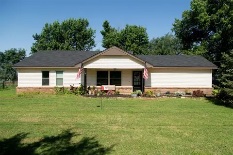2401 Davis Rd, Guthrie, OK 73044 photo 1