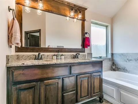 3424 Lakeside Dr, Moore, OK 73160 photo 21