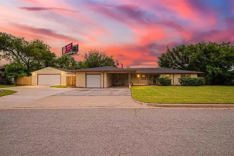 4411 Woodedge Dr, Del City, OK 73115