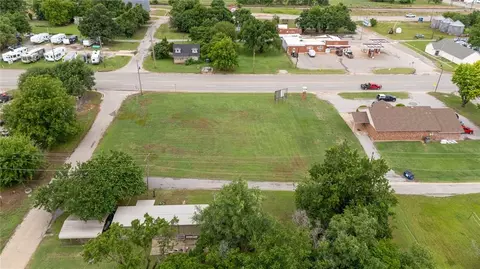 113 W Chestnut St, Dover, OK 73734 photo 5