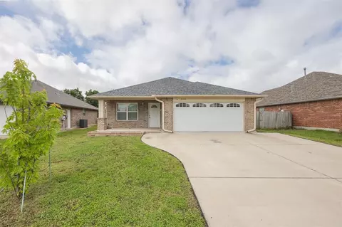 6100 SE 7th St, Midwest City, OK 73110