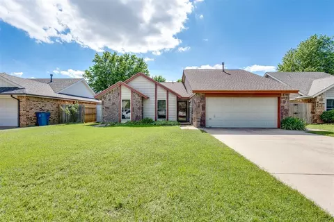 1049 Choctaw Ridge Rd, Midwest City, OK 73130