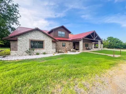 29056 County Road 1460 Rd, Cement, OK 73017