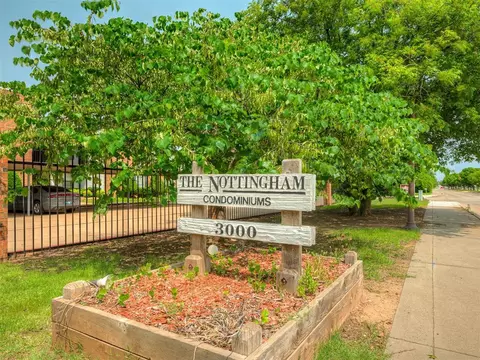 3000 Chautauqua Ave #210, Norman, OK 73072
