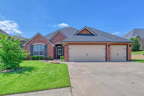 3000 Saint Fergus Dr, Edmond, OK 73034
