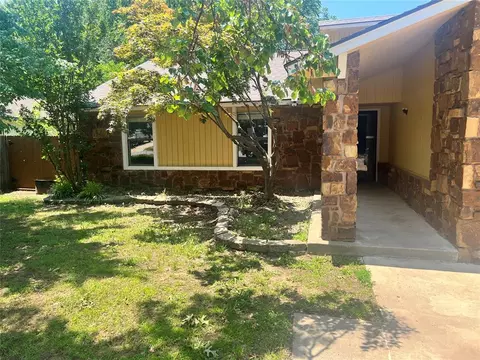74 Fox Run Cir, Jenks, OK 74037