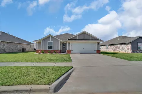 1521 Avalon Dr, Altus, OK 73521