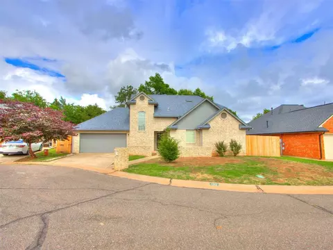 1312 Every Dr, Edmond, OK 73034