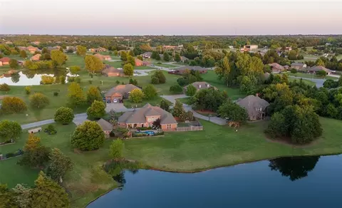 205 W Waterfront Dr, Tuttle, OK 73089 photo 48