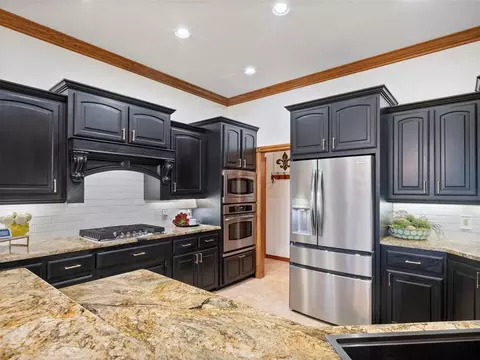 205 W Waterfront Dr, Tuttle, OK 73089 photo 17
