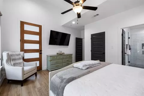 Bedroom - 57 Rowens Rte, Broken Bow, OK 74728 photo 4 of 8