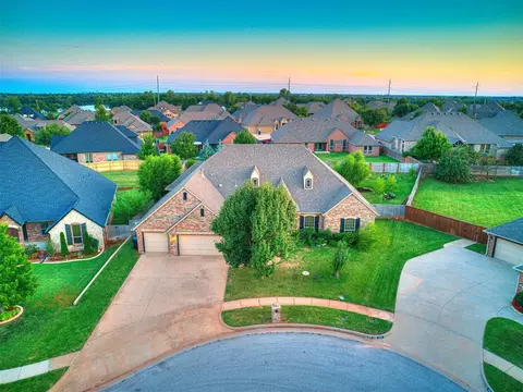 1808 NW 195th Cir, Edmond, OK 73012