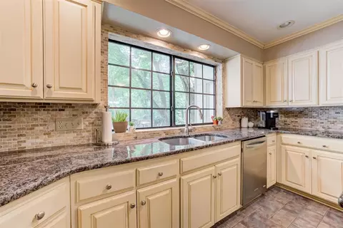 1736 Bryant Cir, Norman, OK 73026 photo 13