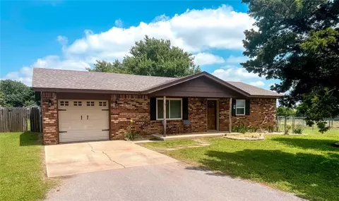 313 NE Jefferson Ave, Piedmont, OK 73078