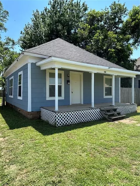 823 W Minnesota Ave, Chickasha, OK 73018