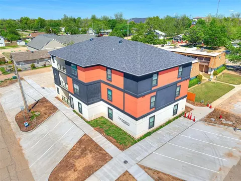 103 Edwards St, Edmond, OK 73034 photo 8