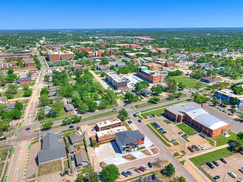 103 Edwards St, Edmond, OK 73034 photo 22